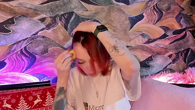 Snapshot of CrystalRey chatting on January 2025 05:12:01 AM CrystalRey online show from January 2025 05:12:01 AM