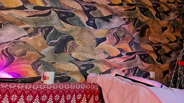 Snapshot of CrystalRey chatting on January 2025 05:31:01 AM CrystalRey online show from January 2025 05:31:01 AM