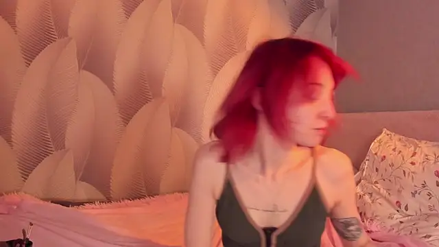 Snapshot of CrystalRey chatting on March 2025 05:34:01 AM CrystalRey online show from March 2025 05:34:01 AM