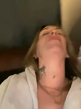 Snapshot of blondebitch2 chatting on January 2025 03:13:01 AM blondebitch2 online show from January 2025 03:13:01 AM