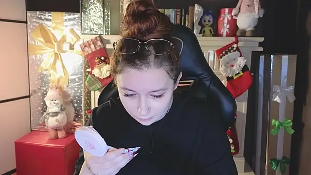 carolina elf online show from December 2024 05:40:02 AM