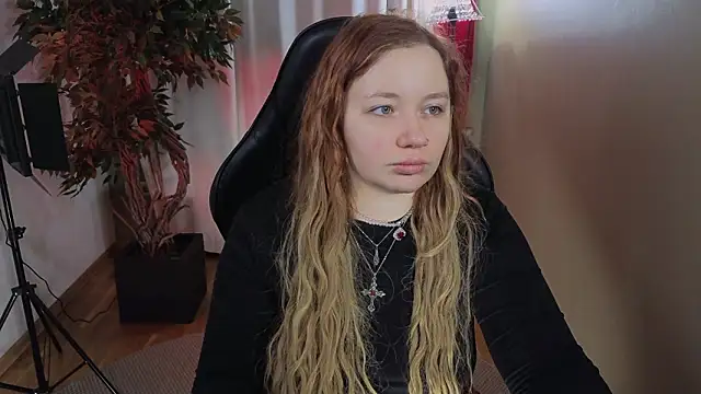 Snapshot of carolina_elf chatting on February 2026 05:35:01 AM carolina elf online show from February 2026 05:35:01 AM