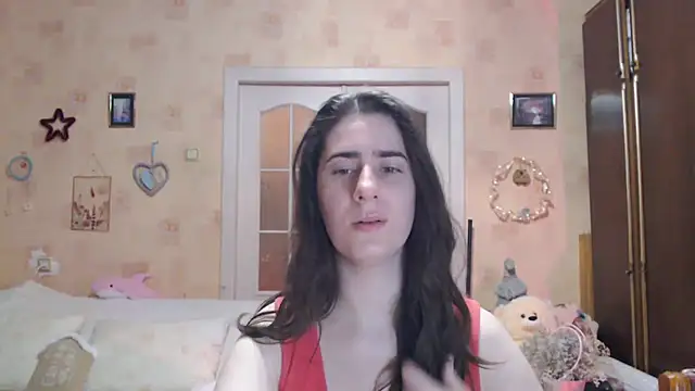 INELIKA online show from November 2025 04:29:02 PM