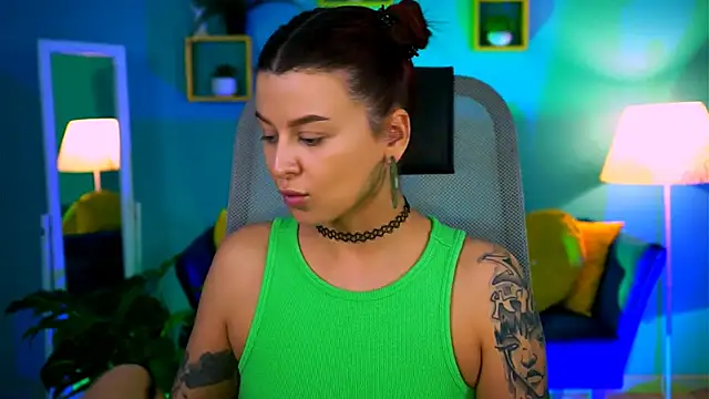 NicoleMun online show from February 2026 01:44:01 PM