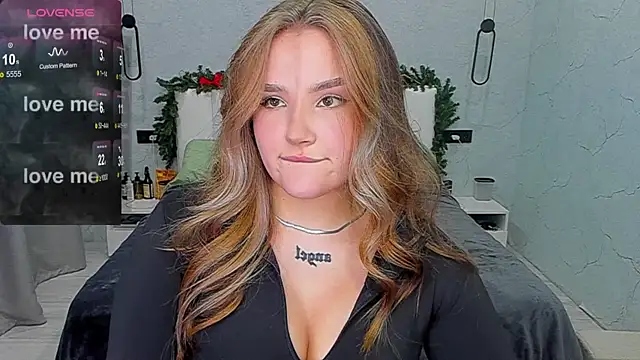 little m0use online show from November 2025 03:15:02 PM