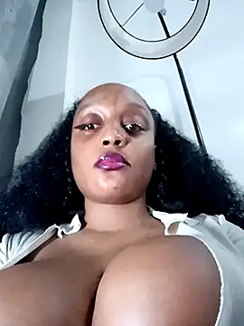 Snapshot of Busty_Bambi chatting on May 2026 06:09:01 PM Busty Bambi online show from May 2026 06:09:01 PM