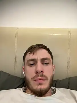 Snapshot of Julian128 chatting on March 2025 07:54:02 PM Julian128 online show from March 2025 07:54:02 PM