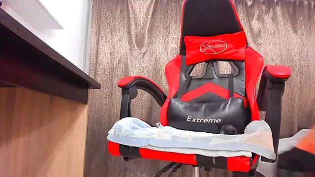 EmmaStward online show from June 2026 07:34:02 PM