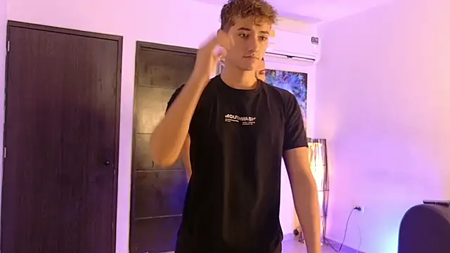 Snapshot of Boysgang_sex chatting on November 2025 11:32:02 AM Boysgang sex online show from November 2025 11:32:02 AM