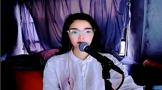 Snapshot of Floor_oo chatting on February 2025 09:32:01 AM Floor oo online show from February 2025 09:32:01 AM