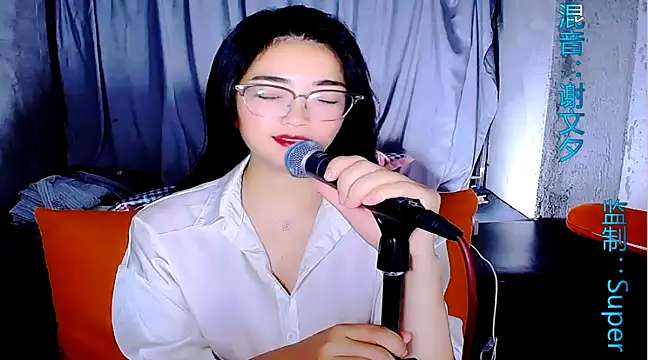 Snapshot of Floor_oo chatting on March 2025 03:09:02 PM Floor oo online show from March 2025 03:09:02 PM