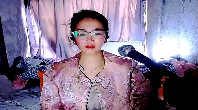 Snapshot of Floor_oo chatting on March 2025 07:26:02 AM Floor oo online show from March 2025 07:26:02 AM