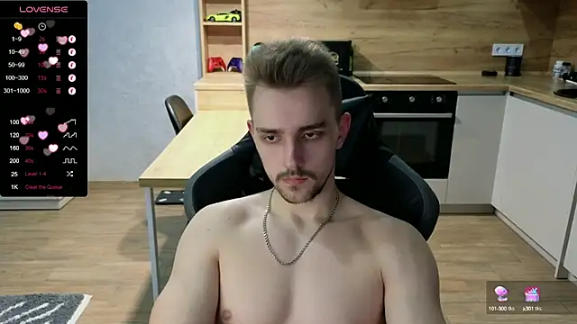 Snapshot of Larstar01 chatting on January 2025 07:26:01 PM Larstar01 online show from January 2025 07:26:01 PM