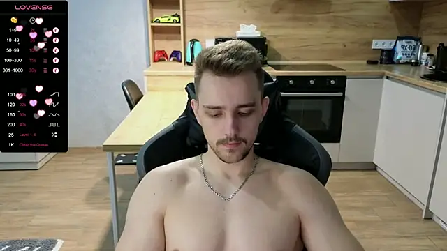 Snapshot of Larstar01 chatting on January 2025 09:35:01 AM Larstar01 online show from January 2025 09:35:01 AM