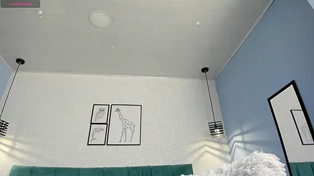 tiffani  love online show from February 2025 06:26:02 PM