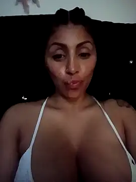 tiffani  love online show from September 2025 02:22:02 AM