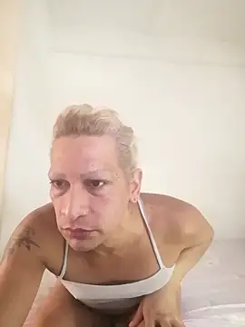 Candy-love87 online show from April 2026 11:21:01 AM