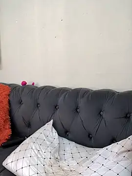 Snapshot of Nicole_Liam_ chatting on December 2025 04:39:02 AM Nicole Liam online show from December 2025 04:39:02 AM