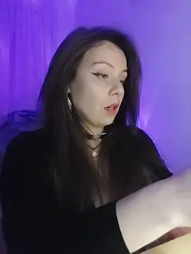 Kimiechanuwu online show from February 2026 06:18:01 PM