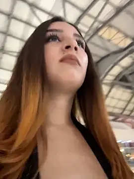 Mon Cherry online show from March 2026 01:05:02 AM