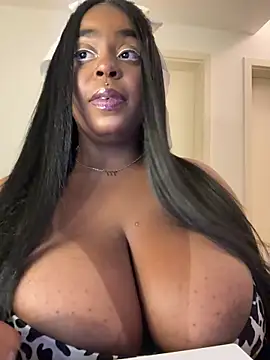 latinababyy online show from November 2025 05:43:02 AM