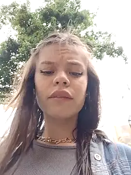 Violeta 12- online show from December 2025 04:36:01 PM