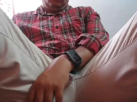 naughtymike0007 online show from April 2026 06:08:01 AM