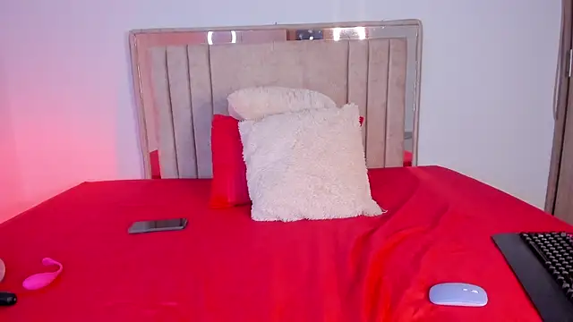 Deiisy Queen online show from December 2025 08:04:01 PM