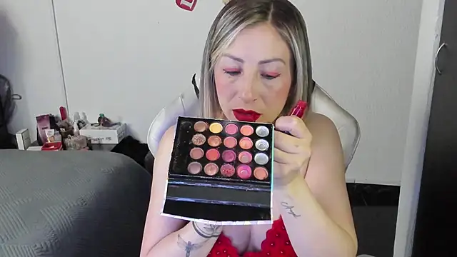 Snapshot of Andreina_Suann chatting on October 2025 12:13:02 PM Andreina Suann online show from October 2025 12:13:02 PM