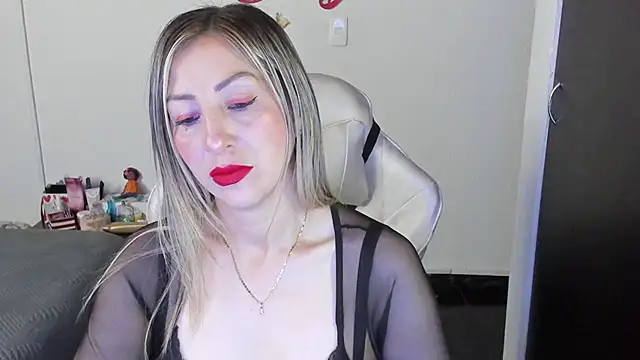 Snapshot of Andreina_Suann chatting on November 2025 10:59:02 AM Andreina Suann online show from November 2025 10:59:02 AM