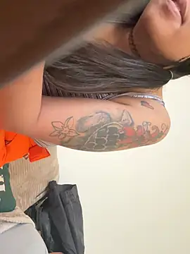 Gin4Cole online show from February 2025 03:26:01 PM