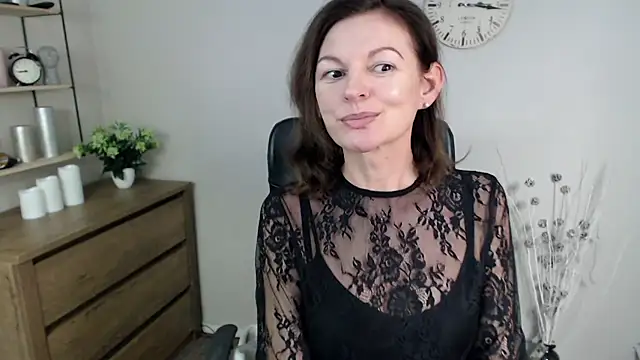 Snapshot of VivianWILD chatting on January 2025 10:31:01 AM VivianWILD online show from January 2025 10:31:01 AM