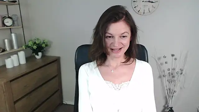 Snapshot of VivianWILD chatting on January 2025 09:53:02 AM VivianWILD online show from January 2025 09:53:02 AM