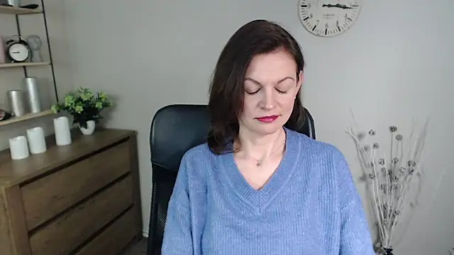 Snapshot of VivianWILD chatting on January 2025 01:39:01 PM VivianWILD online show from January 2025 01:39:01 PM