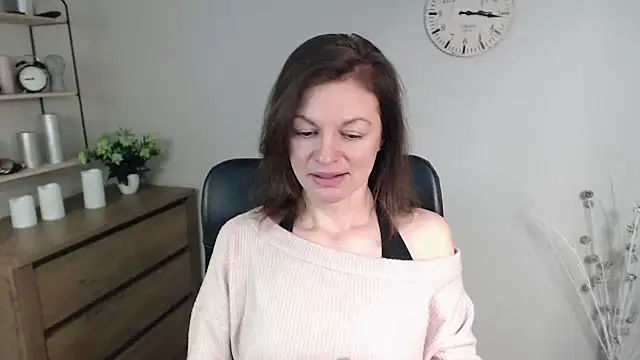 Snapshot of VivianWILD chatting on January 2025 06:53:02 AM VivianWILD online show from January 2025 06:53:02 AM