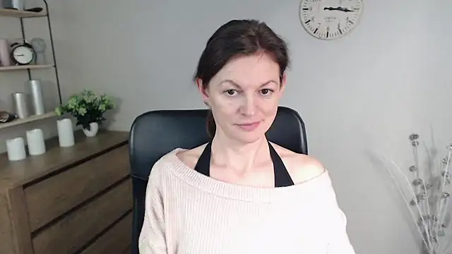 Snapshot of VivianWILD chatting on January 2025 10:07:02 AM VivianWILD online show from January 2025 10:07:02 AM