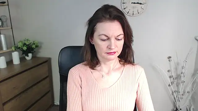 Snapshot of VivianWILD chatting on January 2025 06:46:01 AM VivianWILD online show from January 2025 06:46:01 AM