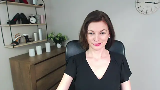 Snapshot of VivianWILD chatting on January 2025 02:02:02 PM VivianWILD online show from January 2025 02:02:02 PM