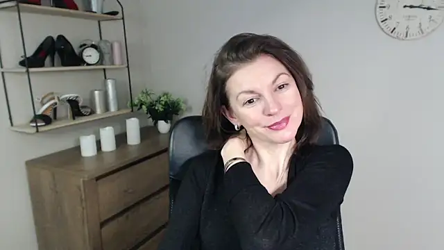 Snapshot of VivianWILD chatting on January 2025 10:34:01 AM VivianWILD online show from January 2025 10:34:01 AM