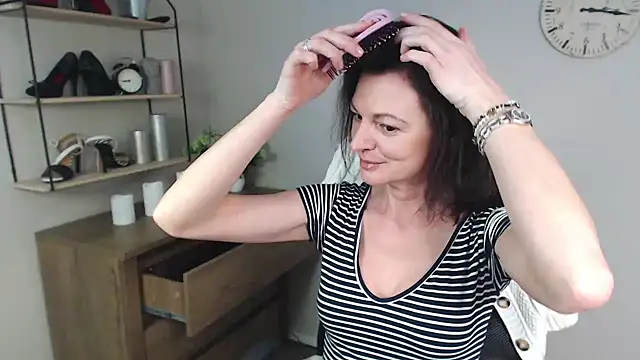 Snapshot of VivianWILD chatting on January 2025 06:56:02 AM VivianWILD online show from January 2025 06:56:02 AM