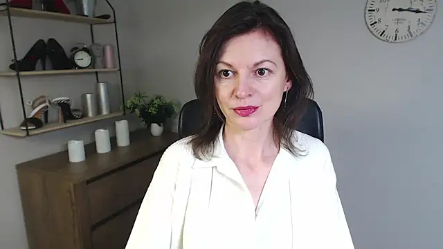 Snapshot of VivianWILD chatting on February 2025 06:56:02 AM VivianWILD online show from February 2025 06:56:02 AM