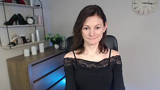 Snapshot of VivianWILD chatting on February 2025 10:26:02 AM VivianWILD online show from February 2025 10:26:02 AM