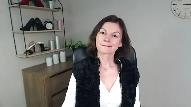 Snapshot of VivianWILD chatting on February 2025 10:12:02 AM VivianWILD online show from February 2025 10:12:02 AM