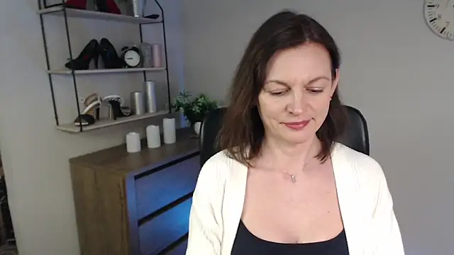 Snapshot of VivianWILD chatting on February 2025 05:14:01 PM VivianWILD online show from February 2025 05:14:01 PM