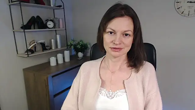 Snapshot of VivianWILD chatting on February 2025 07:15:01 AM VivianWILD online show from February 2025 07:15:01 AM