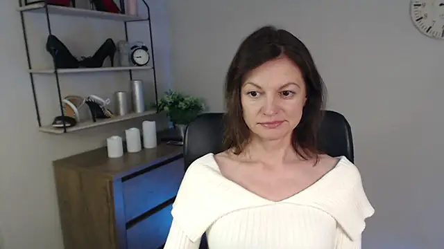 Snapshot of VivianWILD chatting on February 2025 10:47:02 AM VivianWILD online show from February 2025 10:47:02 AM