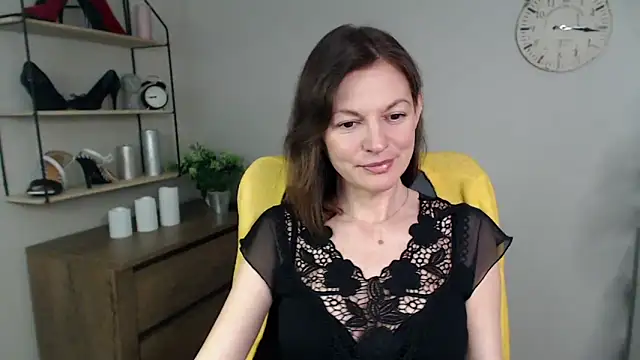 Snapshot of VivianWILD chatting on February 2025 10:04:02 AM VivianWILD online show from February 2025 10:04:02 AM