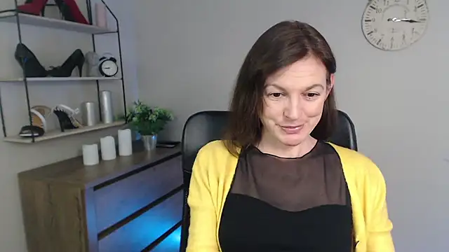 Snapshot of VivianWILD chatting on March 2025 10:13:02 AM VivianWILD online show from March 2025 10:13:02 AM