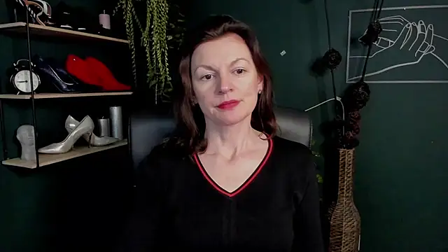 Snapshot of VivianWILD chatting on March 2025 10:16:02 AM VivianWILD online show from March 2025 10:16:02 AM