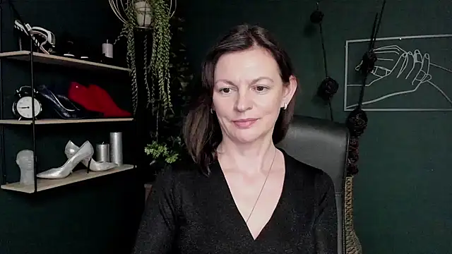 Snapshot of VivianWILD chatting on March 2025 01:24:01 PM VivianWILD online show from March 2025 01:24:01 PM